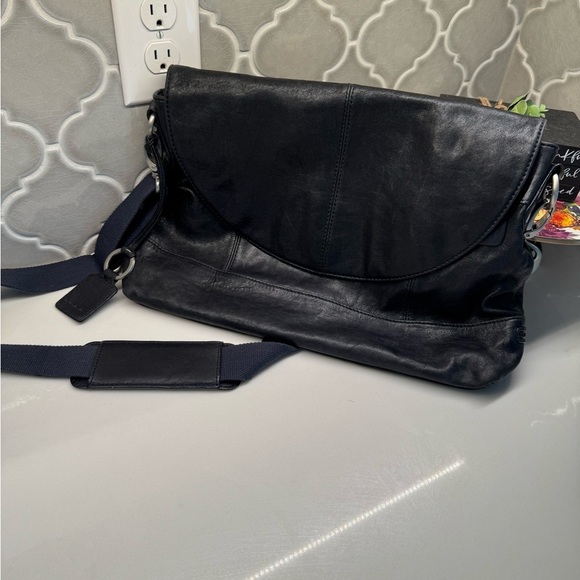 Ellington Handbags - Ellington Italian leather purse